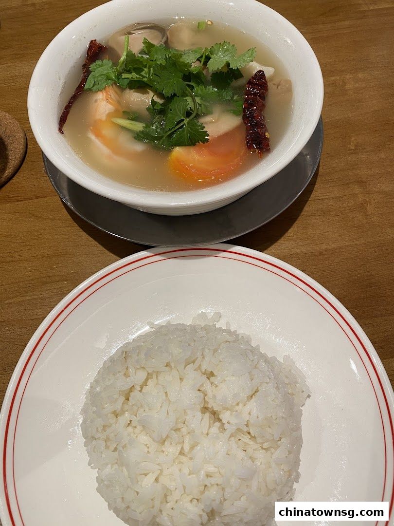 Kra Pow Thai Restaurant Chinatown Point