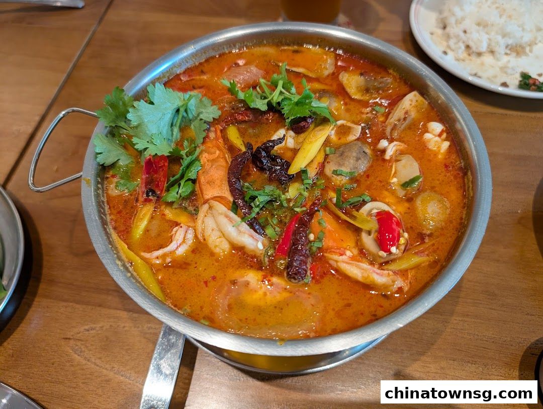 Kra Pow Thai Restaurant Chinatown Point