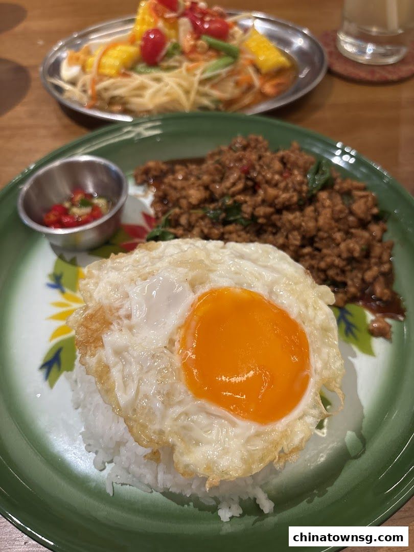 Kra Pow Thai Restaurant Chinatown Point