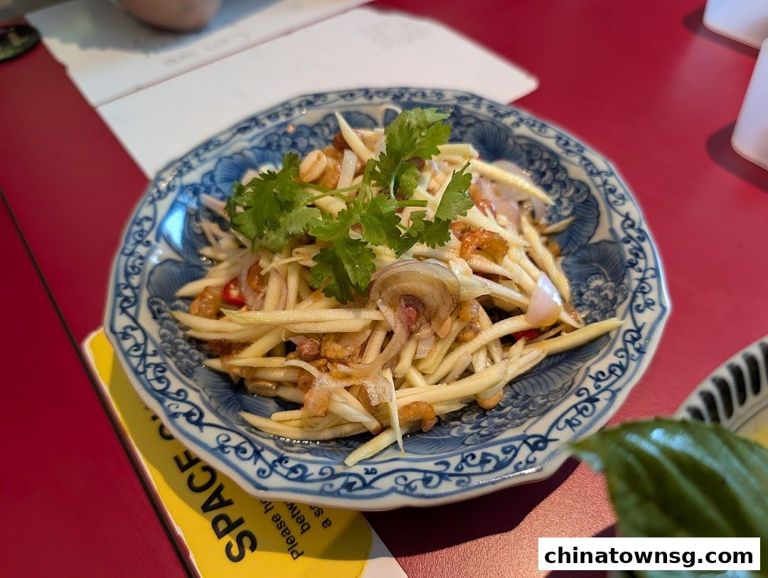 Kra Pow Thai Restaurant Chinatown Point