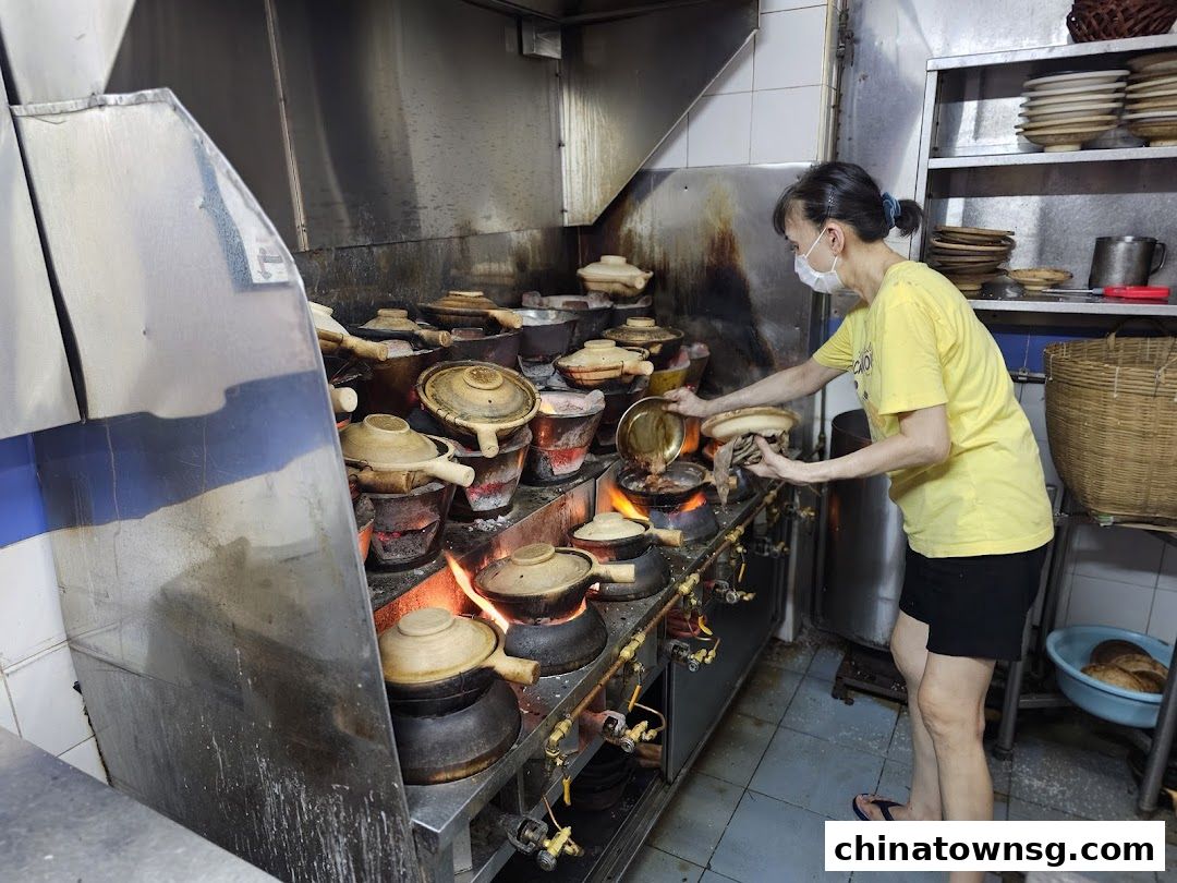 Lian He Ben Ji Claypot Rice
