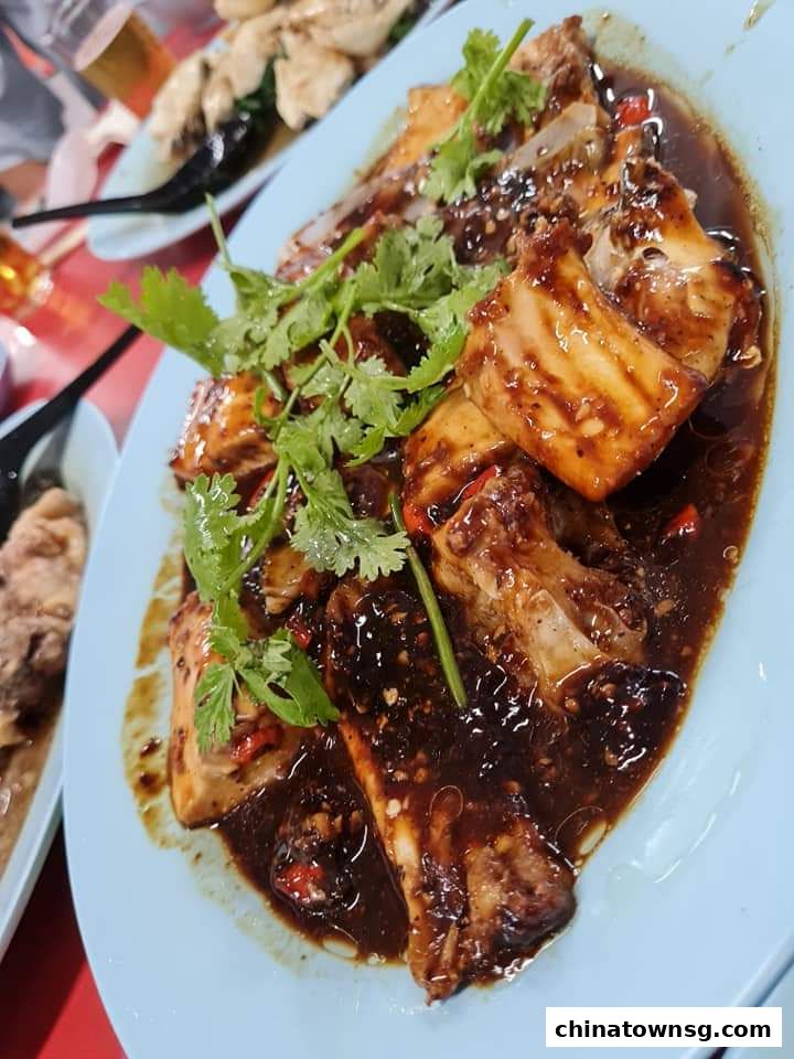 Yuet Loy Cooked Food