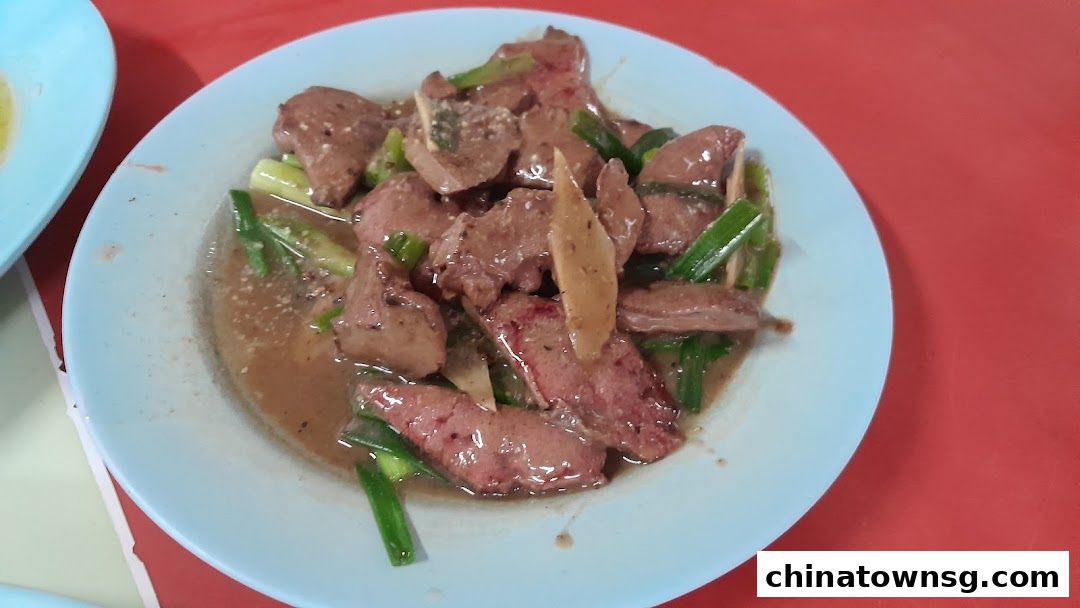 Yuet Loy Cooked Food
