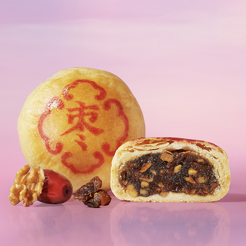 Thye Moh Chan red date longan mooncakes, a Chinatown Point pick before walking to SCCC