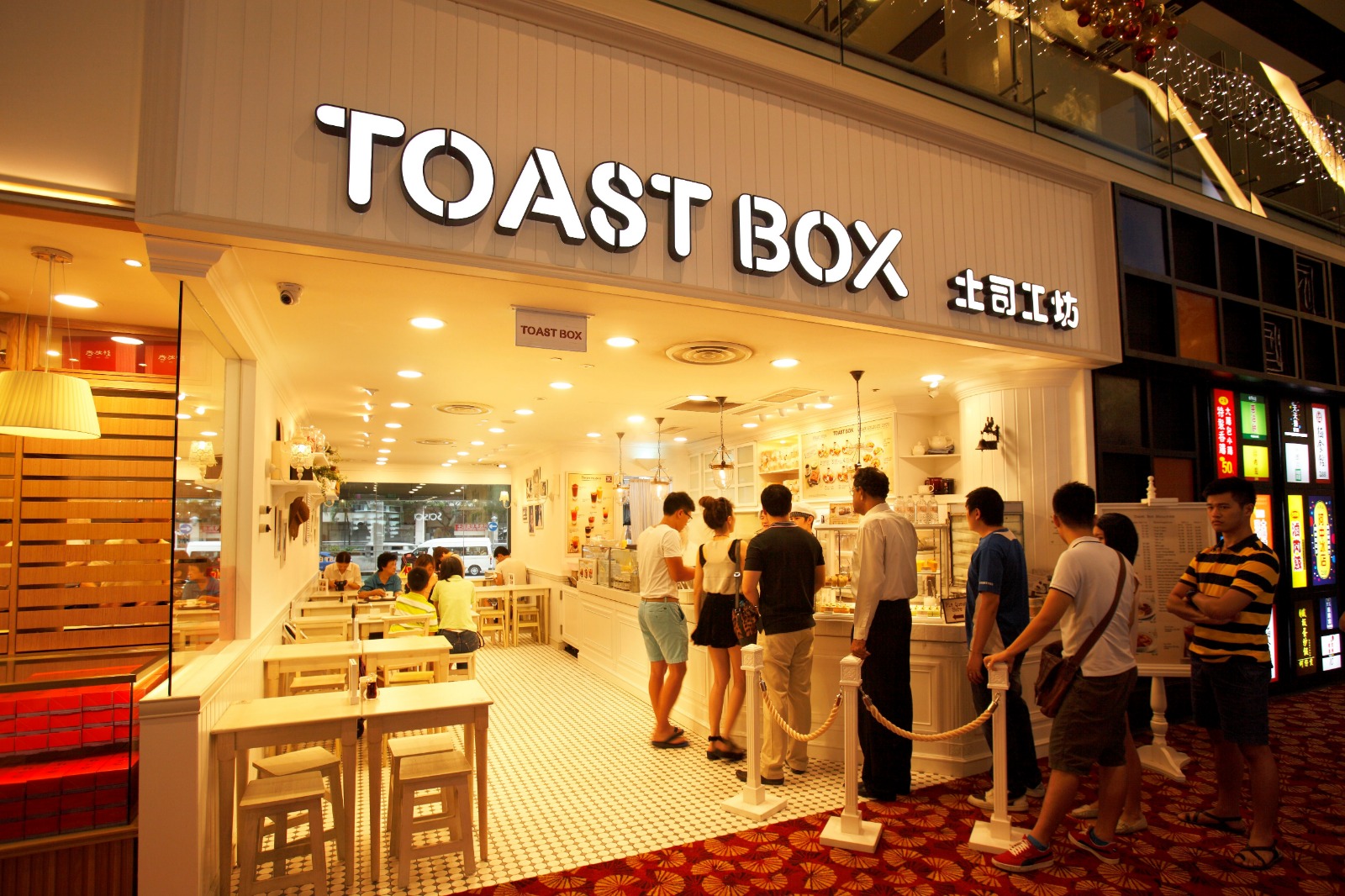 Toast Box at Chinatown Point Reopens With a Refreshed Storefront After a June Renovation
